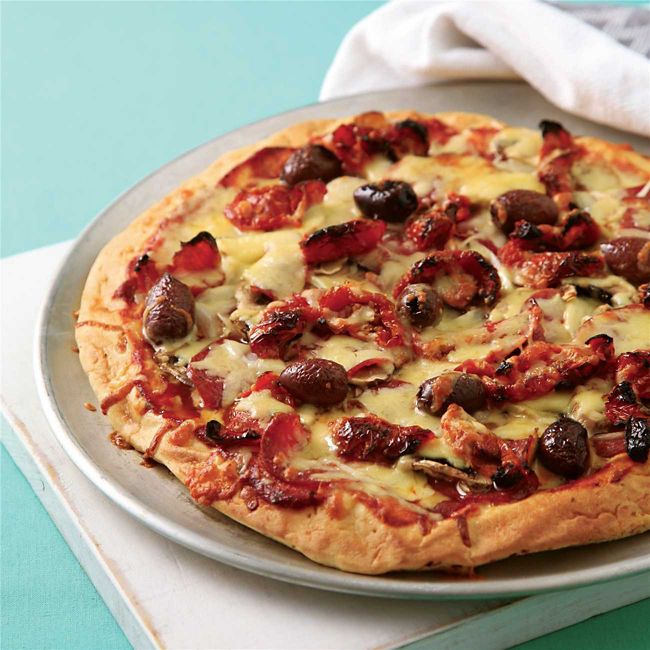 Pizza with Semi Dried Tomatoes