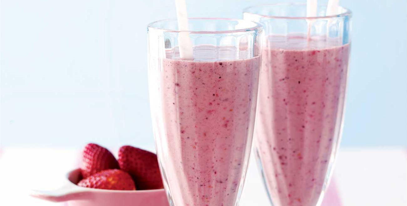 Banana Berry Smoothies Recipe | Woolworths
