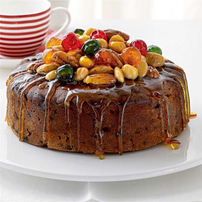 Christmas Cake with Toffee Nuts