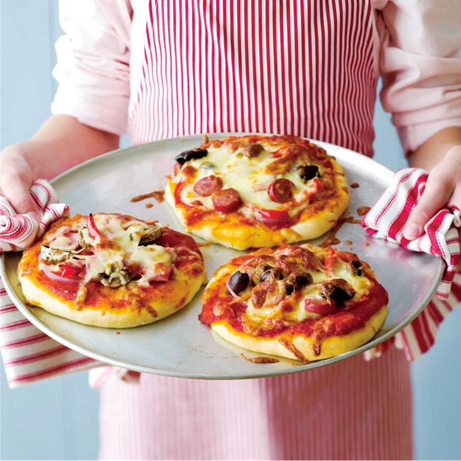 Mini Mediterranean Pizzas