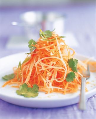 Daikon, Carrot & Red Pepper Salad