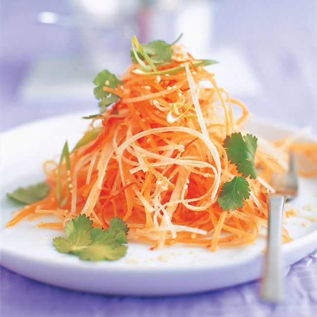 Daikon, Carrot & Red Capsicum Salad