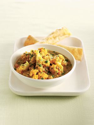Curried Cauliflower With Chickpeas