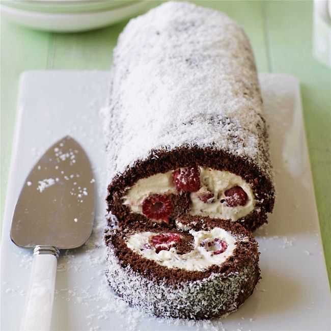 Lamington Berry Roll