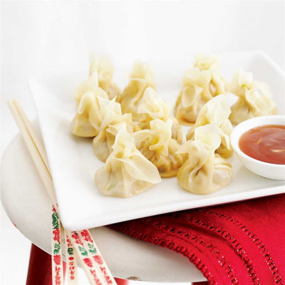 Chinese Steamed Wontons with Plum Sauce