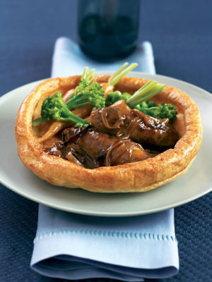 Sausages With Onion Gravy