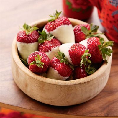 White Chocolate-Dipped Strawberries