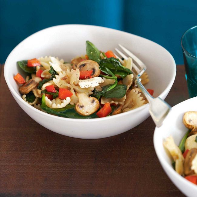 Mushroom, Capsicum, Spinach & Bocconcini Pasta