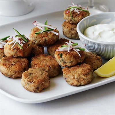 Fish Cakes with Lemon Cream