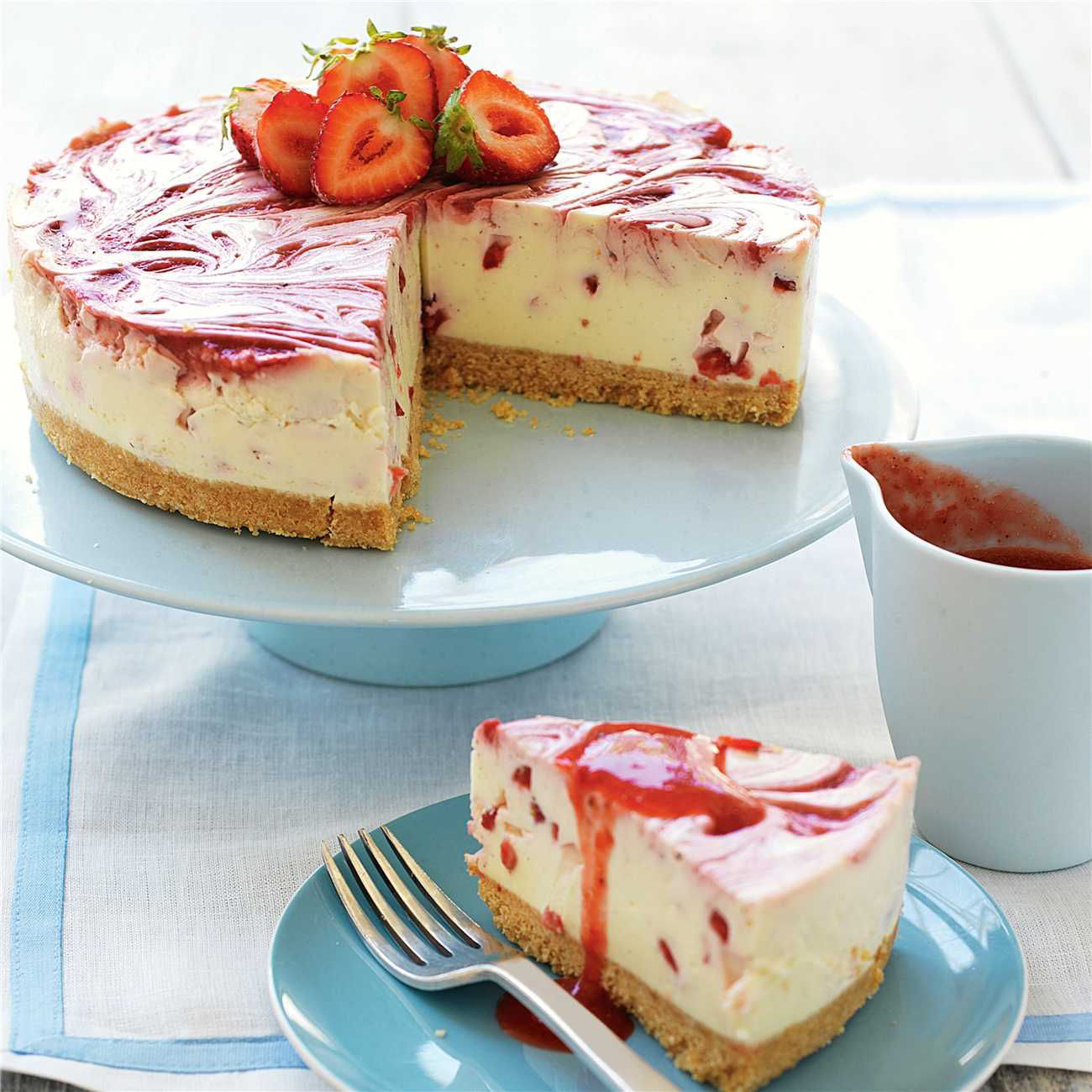 strawberry marble cheesecake