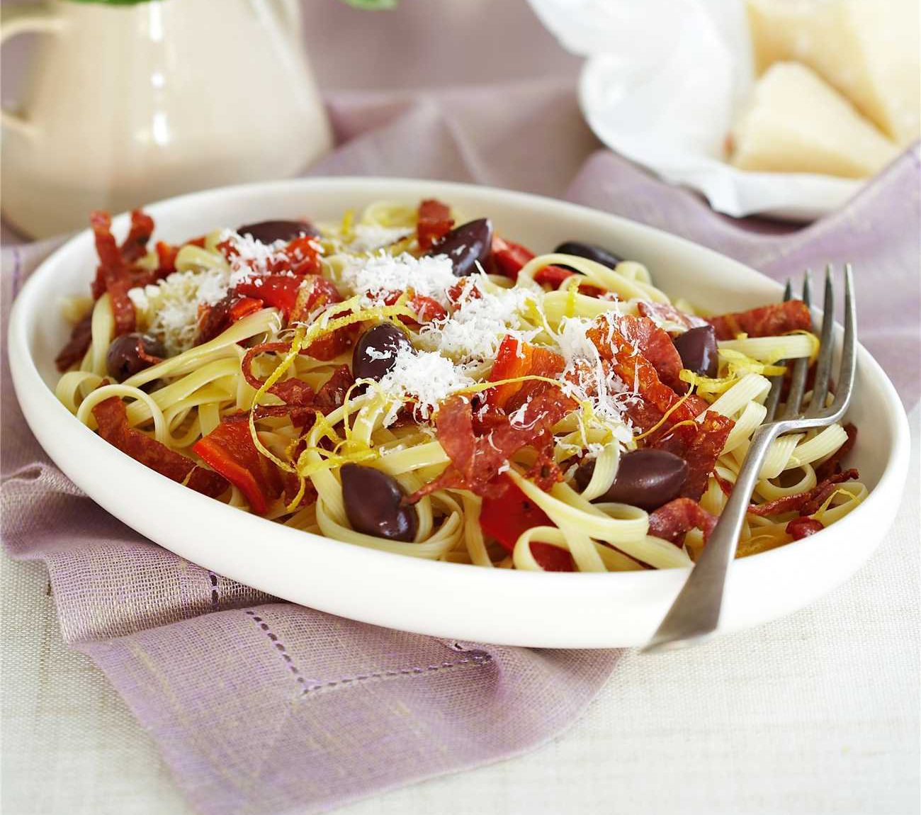 Fettuccine with Crispy Salami, Olives, Chargrilled Capsicum & Basil Recipe  | Woolworths