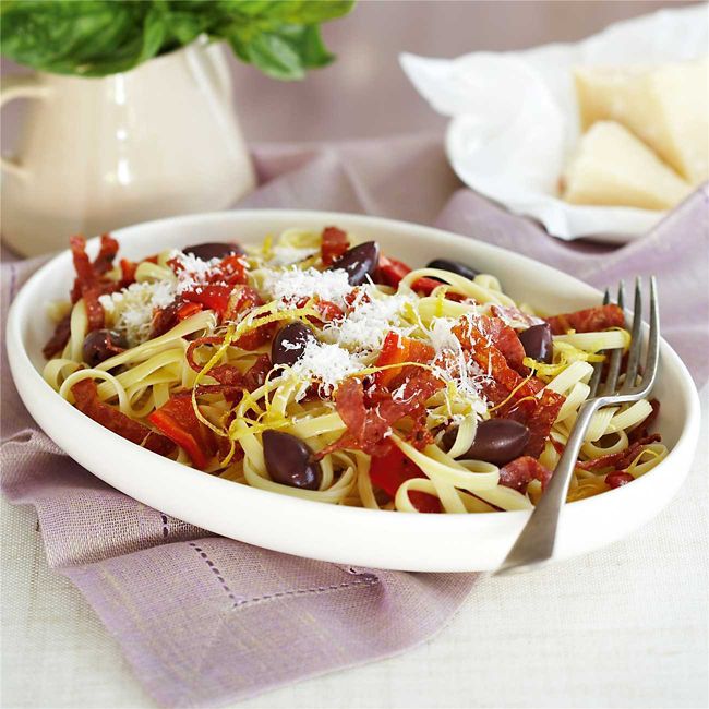 Fettuccine with Crispy Salami, Olives, Chargrilled Capsicum & Basil