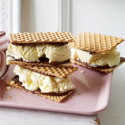 Ice-Cream & Chocolate Sandwiches