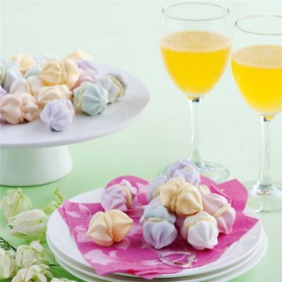 Meringue Kisses