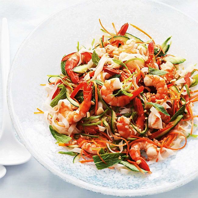 Prawn & Crisp Vegetables Salad with Lime Dressing