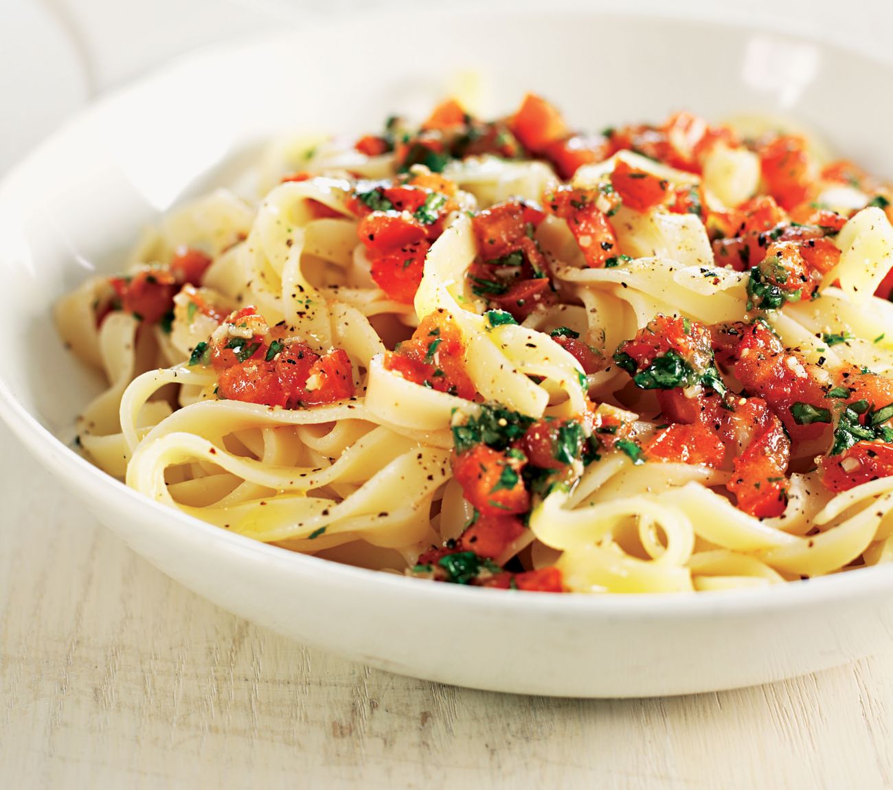 Pasta With Tomato Basil Sauce Recipe Woolworths