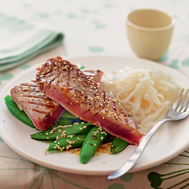 Peppercorn-crusted Tuna Steaks