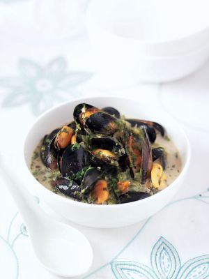 Coconut & Coriander Mussels