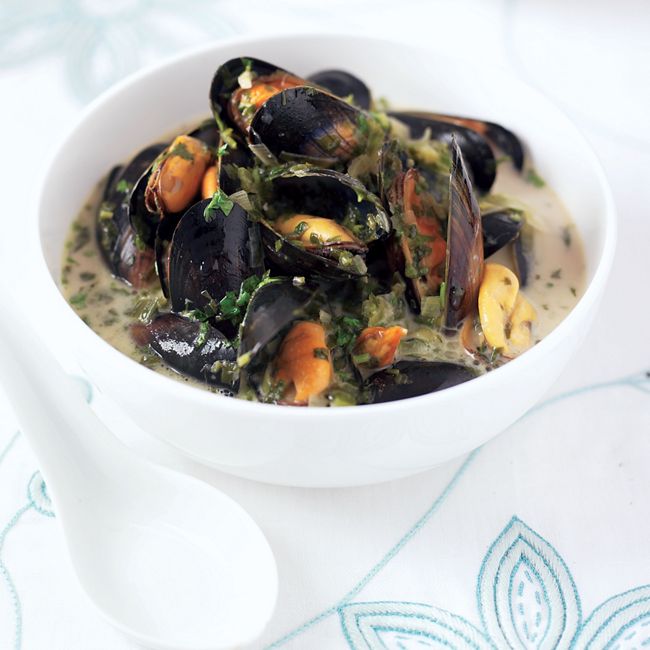 Coconut & Coriander Mussels