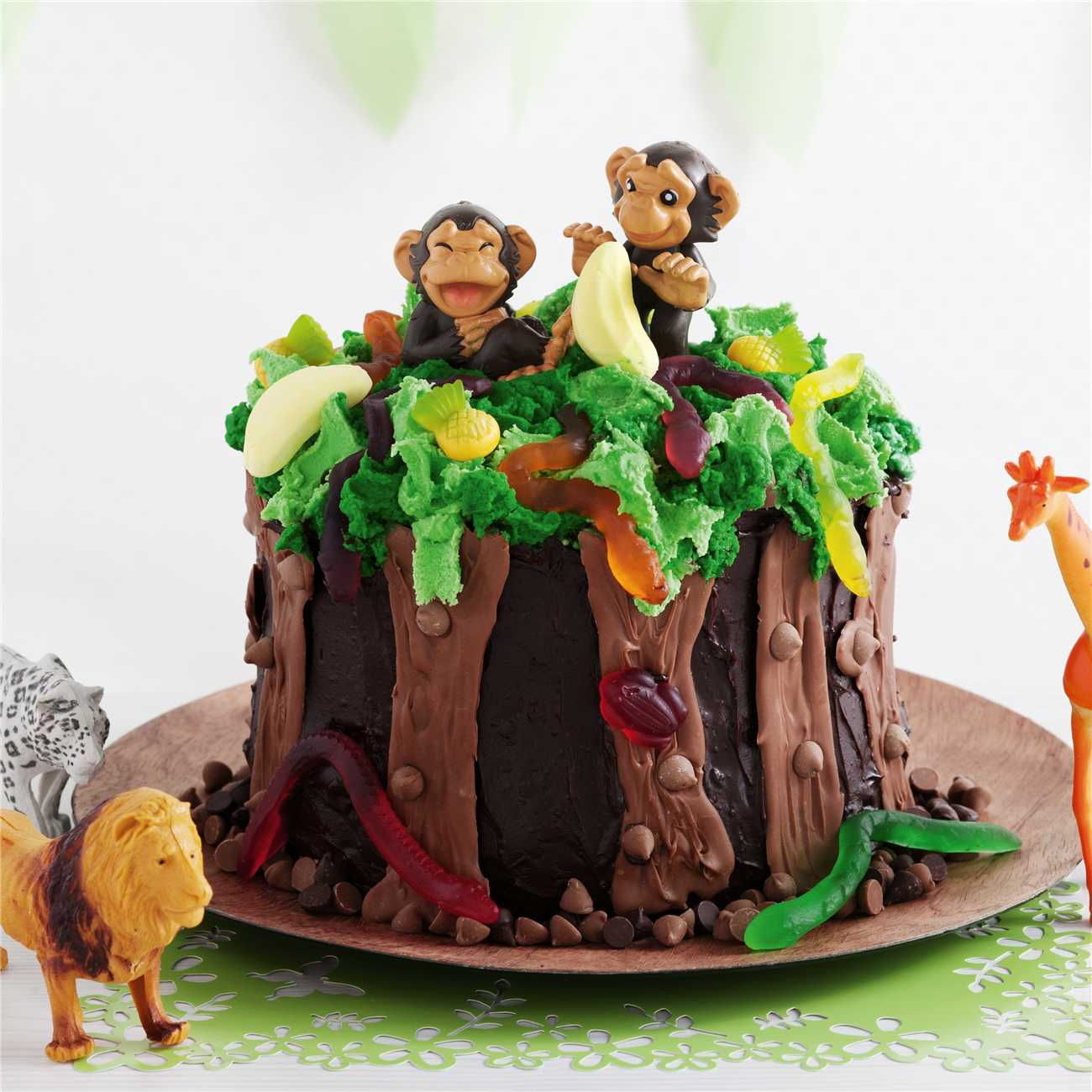 zoo animal cakes for kids