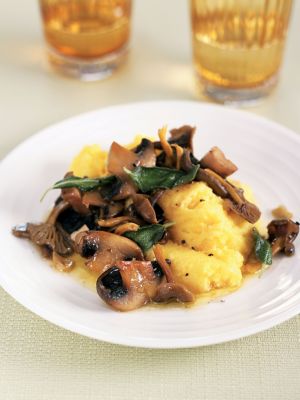 Cheesy Polenta & Mushrooms
