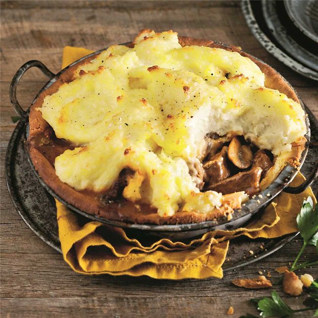 Chunky Beef & Mushroom Pie