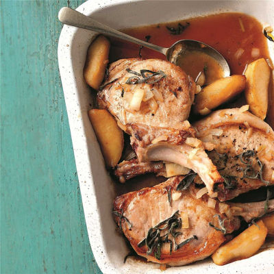 Pork Chops with Maple Syrup Apples