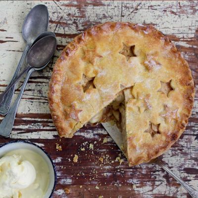 Apple Pie with Caramel