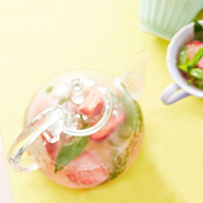 Sparkling Pink Tea