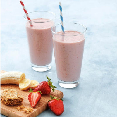 Banana Breakfast Smoothie With Berries