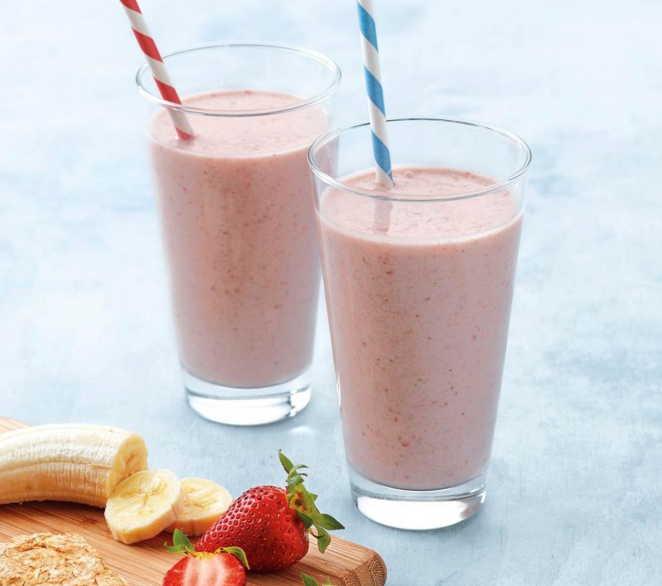 Banana Breakfast Smoothie With Berries Recipe | Woolworths