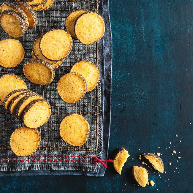 Cheese & Poppy Seed Crackers