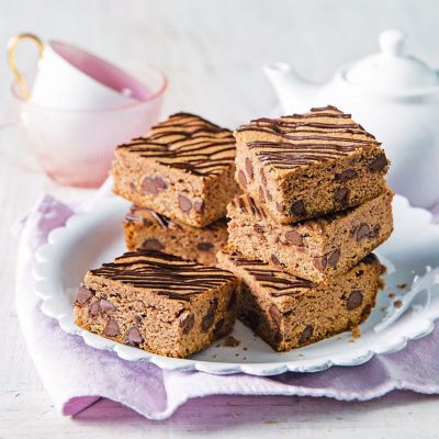 Malted Choc-Chip Cookie Slice