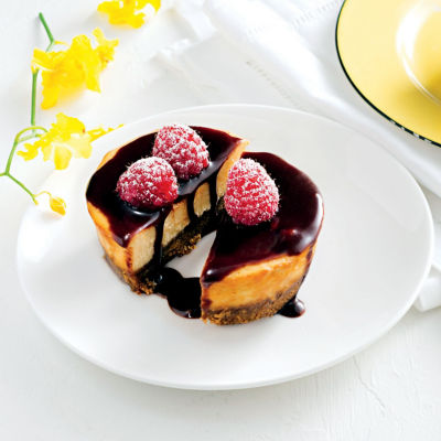 Individual Cheesecakes With Chocolate & Raspberries
