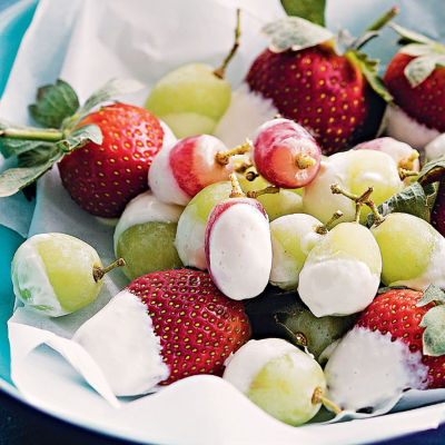 Yoghurt-Coated Grapes & Strawberries