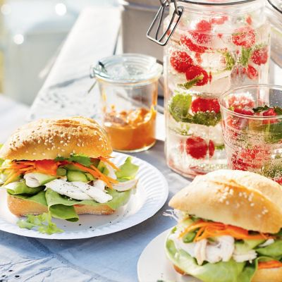 Chicken & Cucumber Rolls