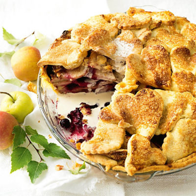 Apple & Blueberry Pie