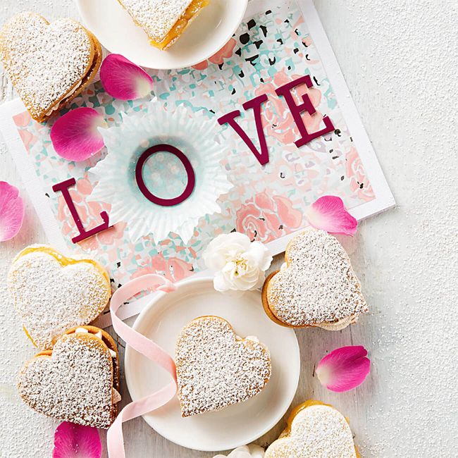 Lemon Curd Biscuits