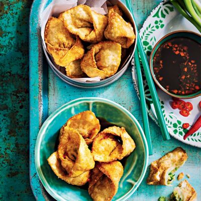 Crispy Prawn And Asparagus Wontons