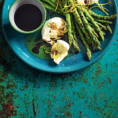 Grilled Asparagus With Fresh Mozzarella & Balsamic Glaze