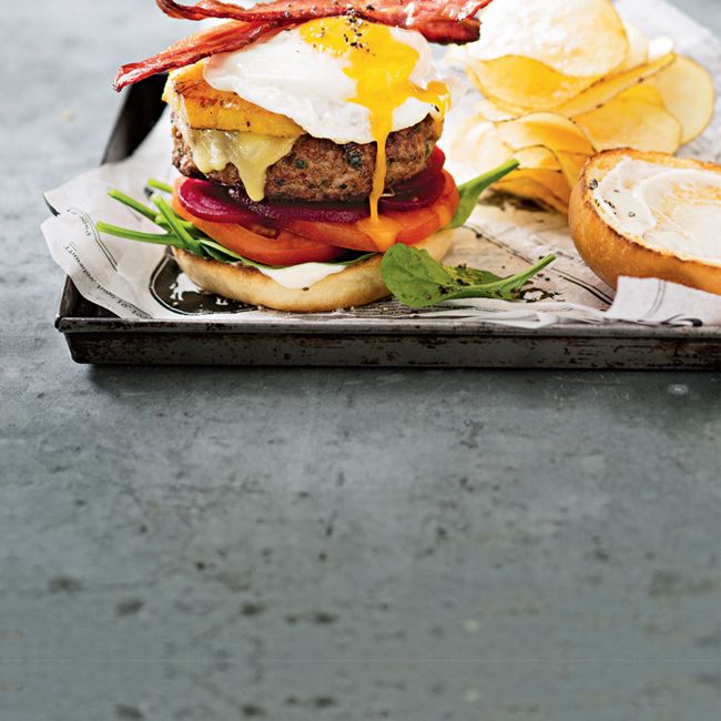 Hamburger With The Works
