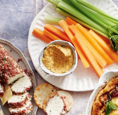 Vegetable Sticks With Capsicum Hummus
