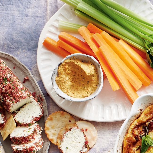 Vegetable Sticks With Capsicum Hummus
