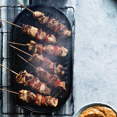 Chicken & Capsicum Skewers With Satay Sauce