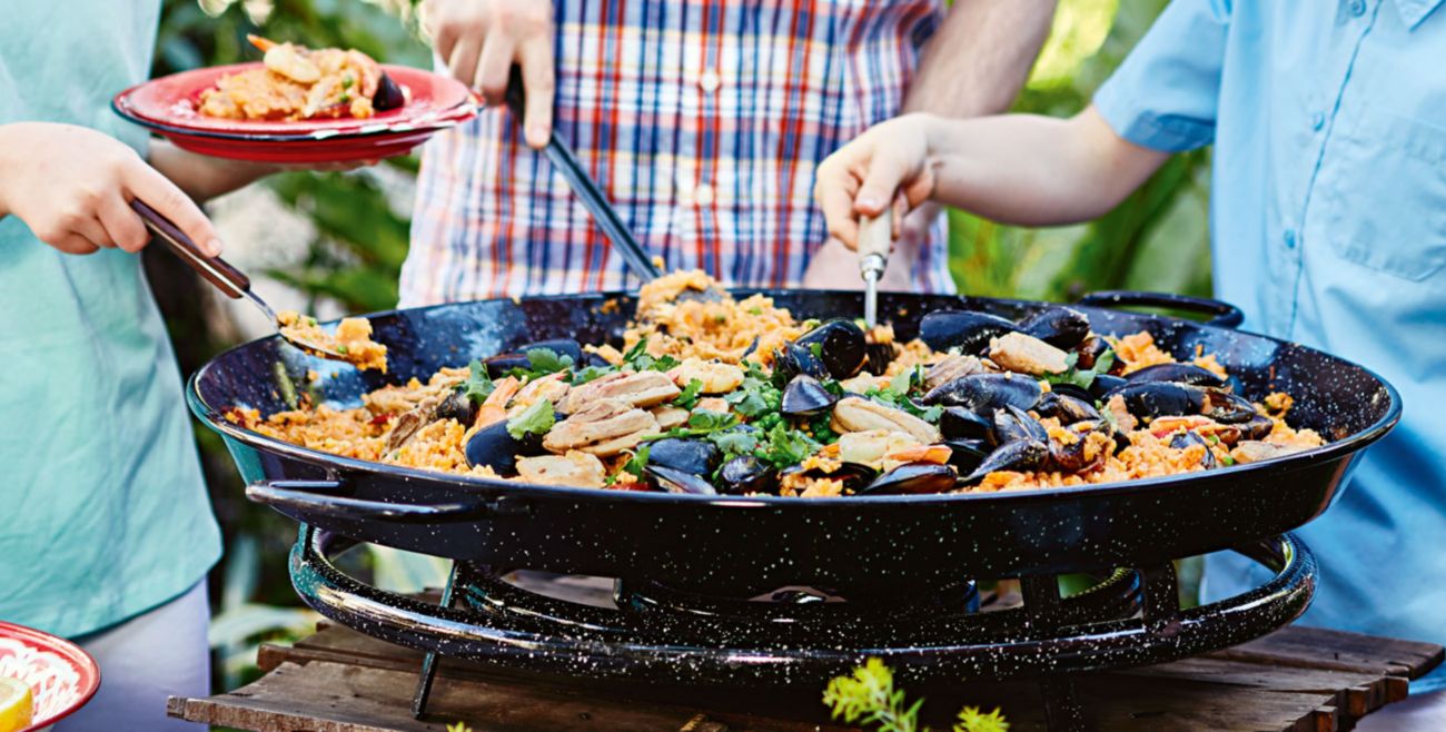 Easy Seafood Paella Recipe Woolworths Deporecipe.co