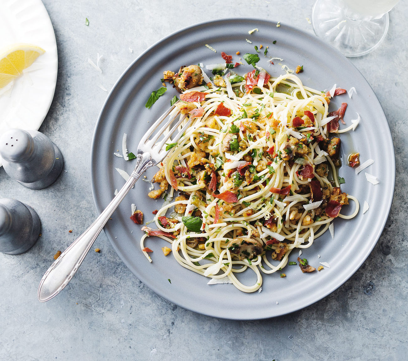 Spaghetti With Garlic Crumbs And Prosciutto Recipe | Woolworths