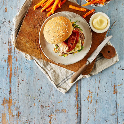 Beef Burger with Sweet Potato Chips