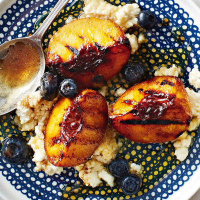 Grilled Peaches With Honey Ricotta