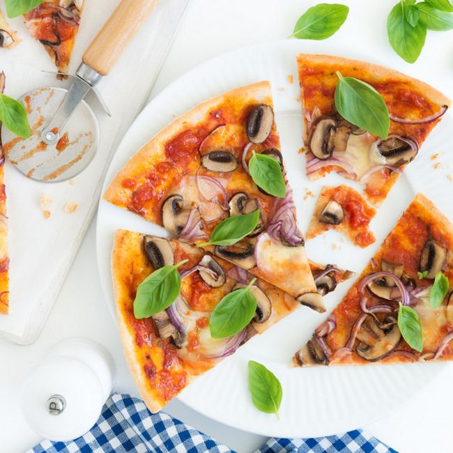 Mushroom And Basil Pizza
