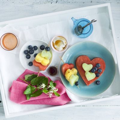 Fruit Skewers With Vanilla-Spiced Ricotta